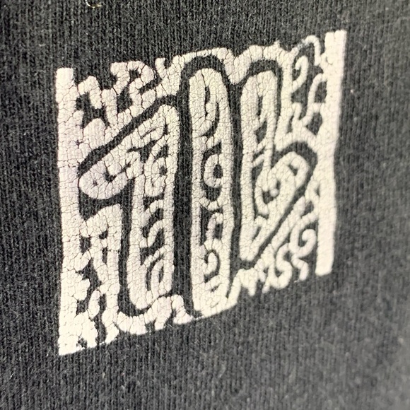 Y2K finger eleven graphic shirt - Picture 6 of 6